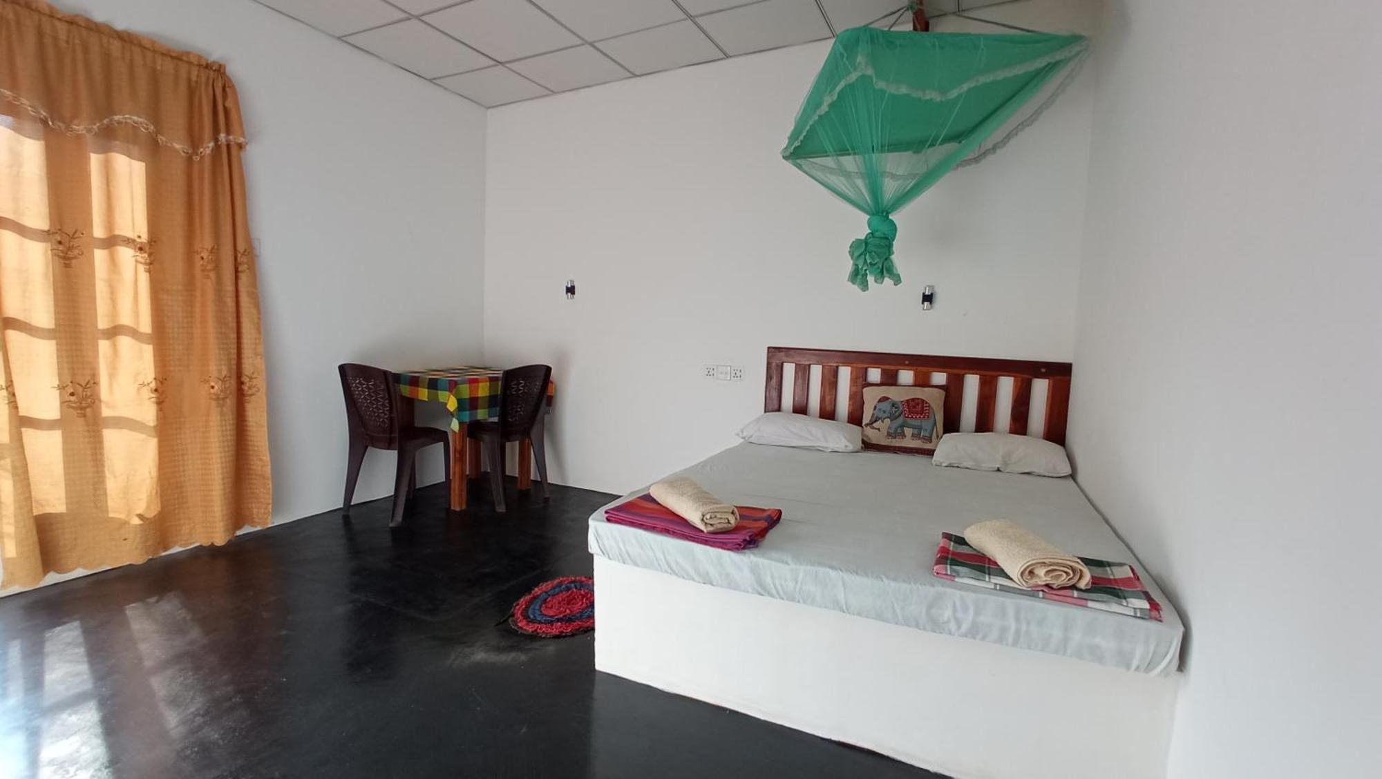 Bed and Breakfast River Side & Swimming Pool Udawalawe Exterior foto